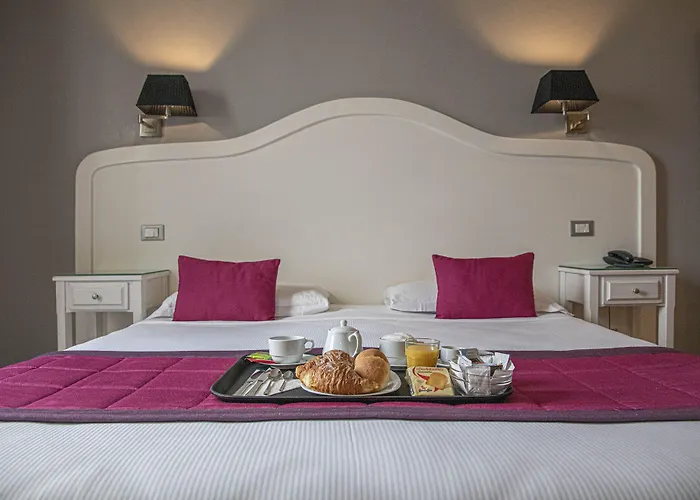 Castrense Couette-café 4*
